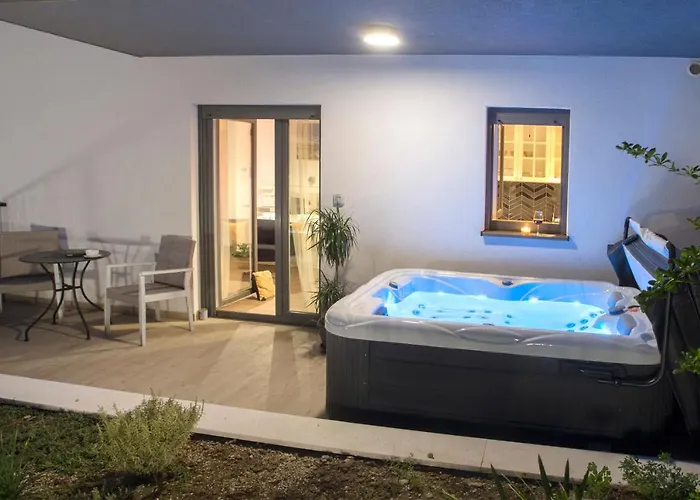 And Hot Tub Appartamento Spalato