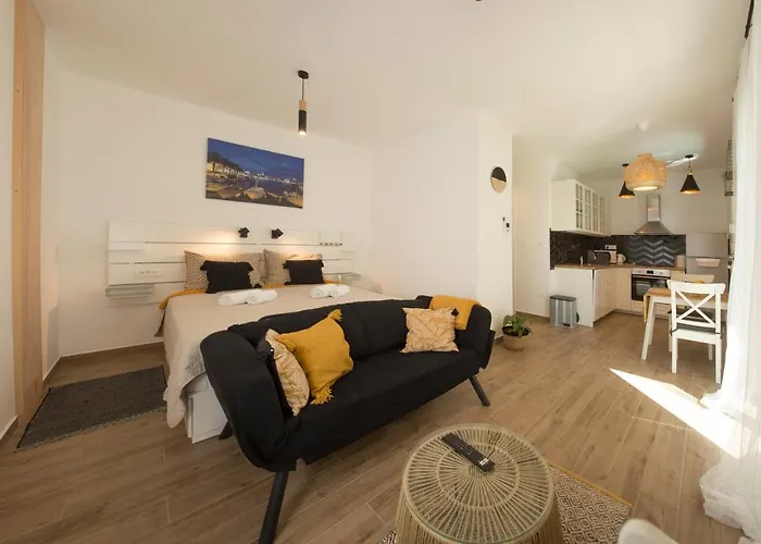 And Hot Tub Apartman Split